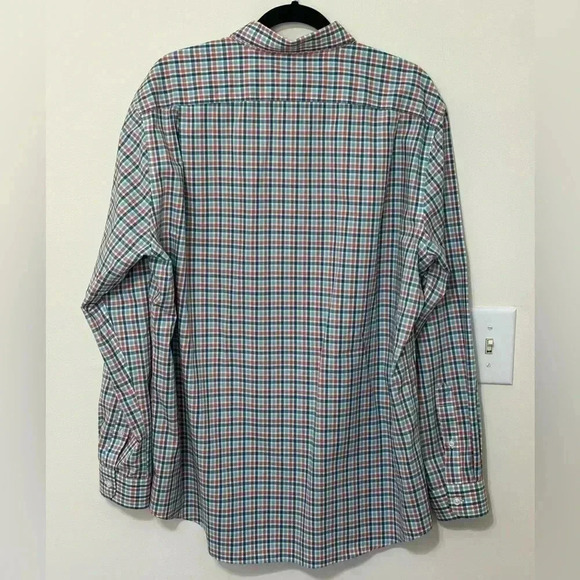 L.L. Bean Men’s Slightly Fitted Button Down - Picture 4 of 4